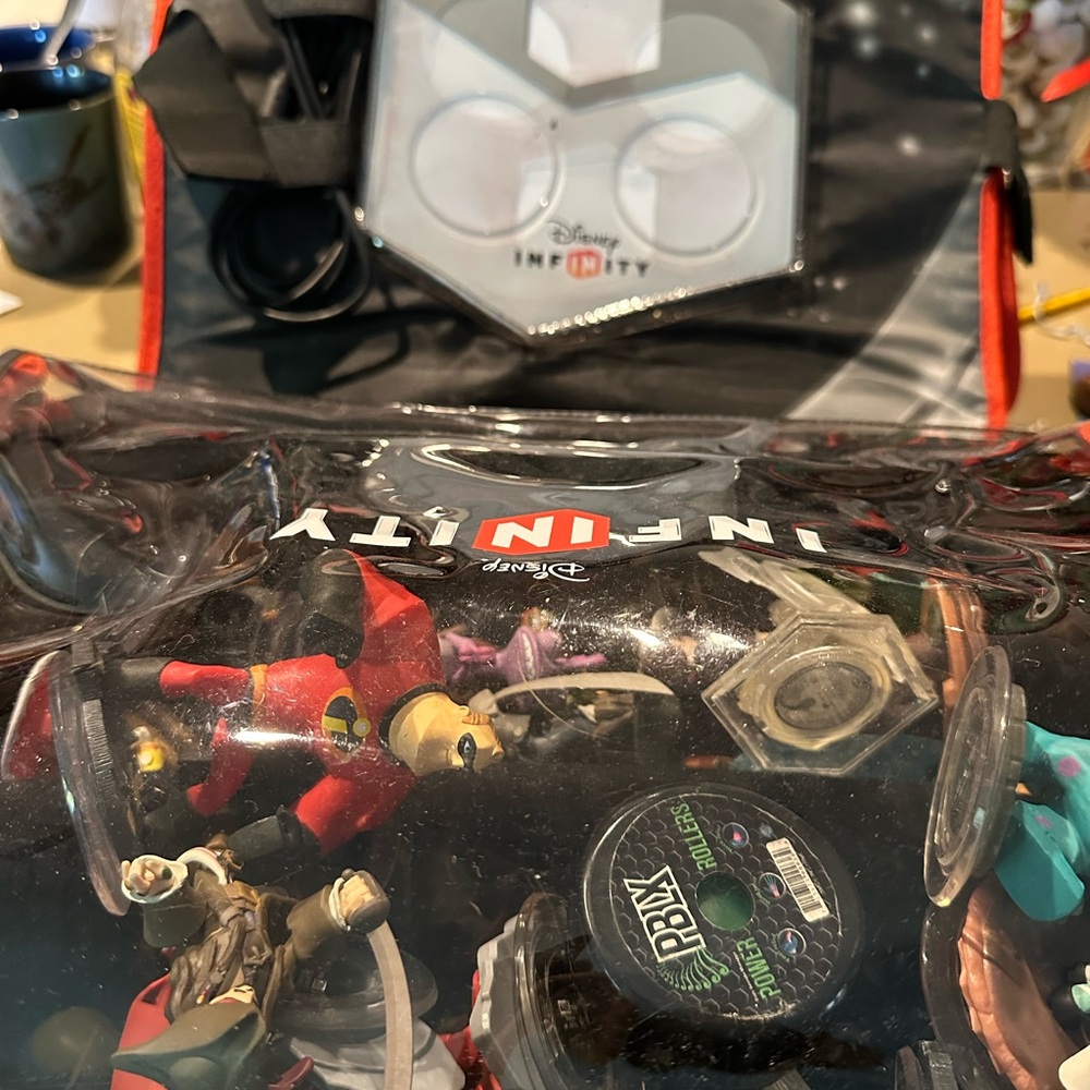 Disney Infinity Red and Black Men's Bag NWOT - Picture 3 of 4